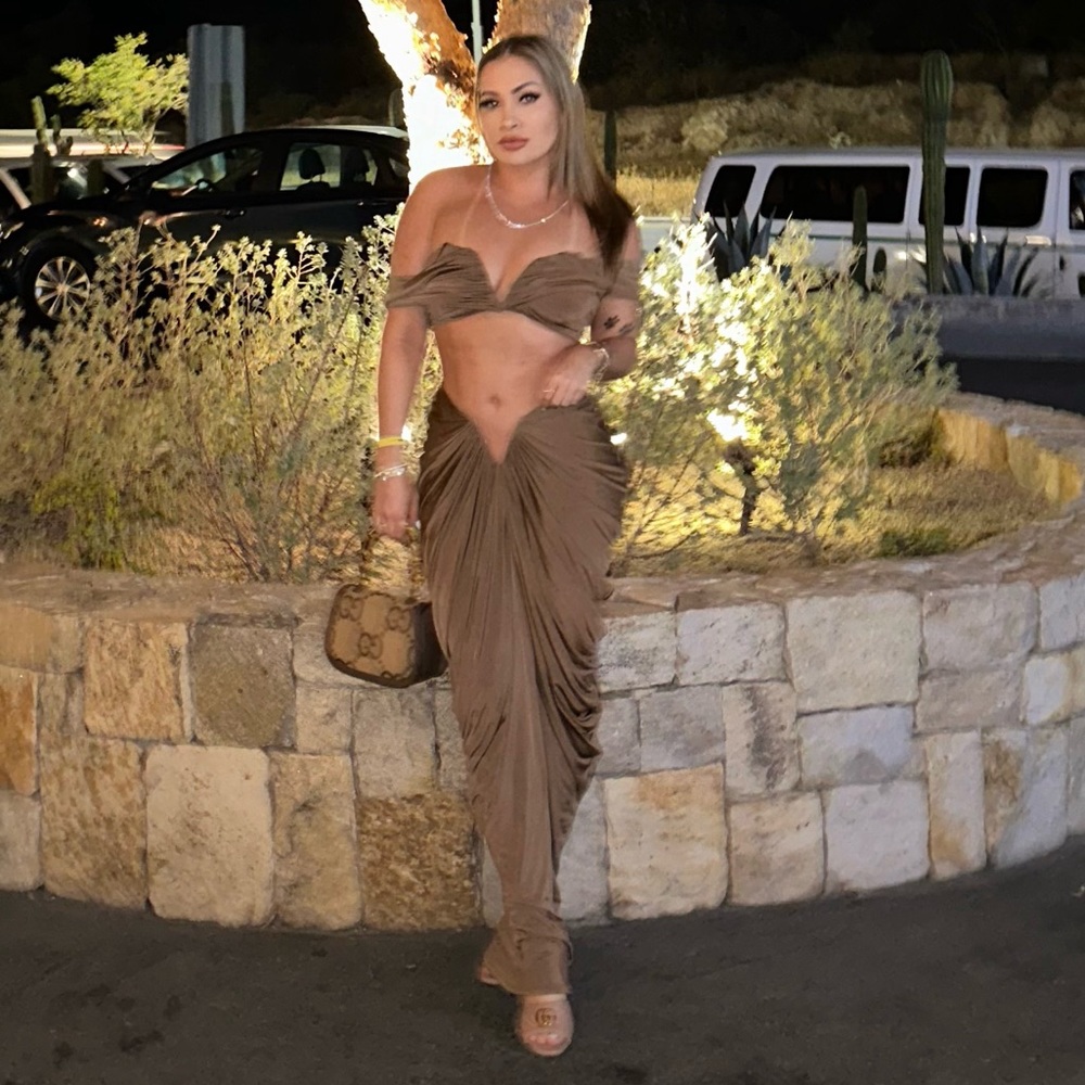 Skirt and top set